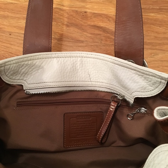 Coach Soho Leather Shoulder Bag - Picture 7 of 8